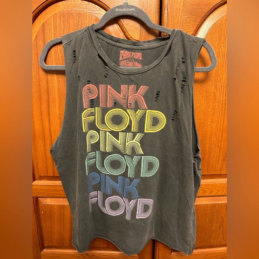 Women’s pre owned gently worn Lucky Brand distressed muscle tank L Pink Floyd